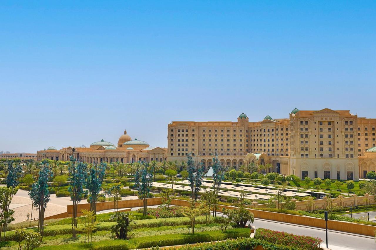 The St. Regis 5*