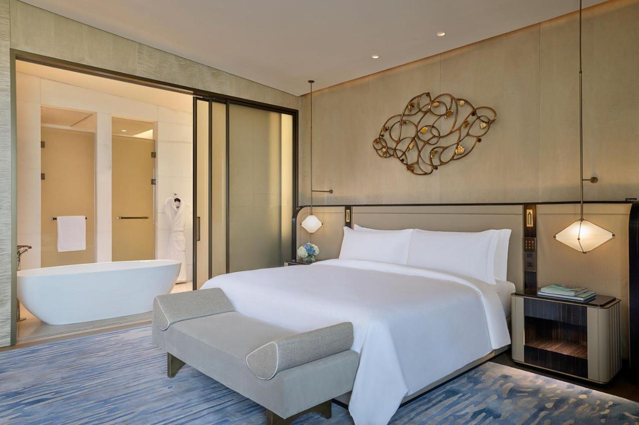 The St. Regis 5*