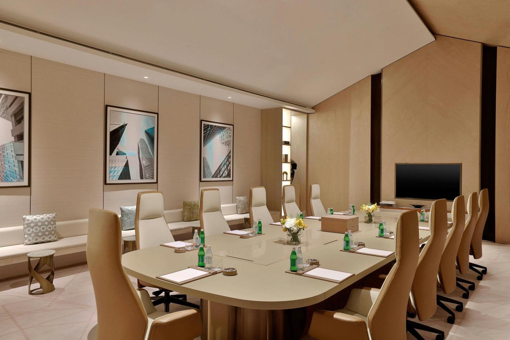The St. Regis فندق